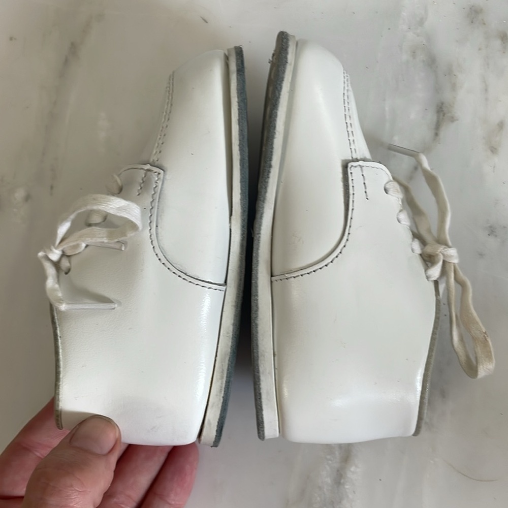 Stride Rite, traditional white leather baby infant shoe size 4.5 good condition - Picture 5 of 9